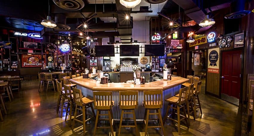 Famous-Daves-100-850x458