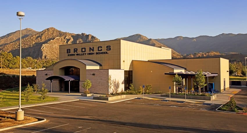 Kern-Valley-High-106-850x458